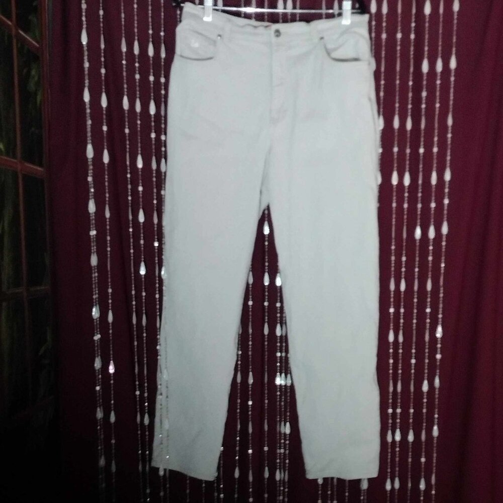 Size 14 Medium - Gloria Vanderbilt Beige Jeans